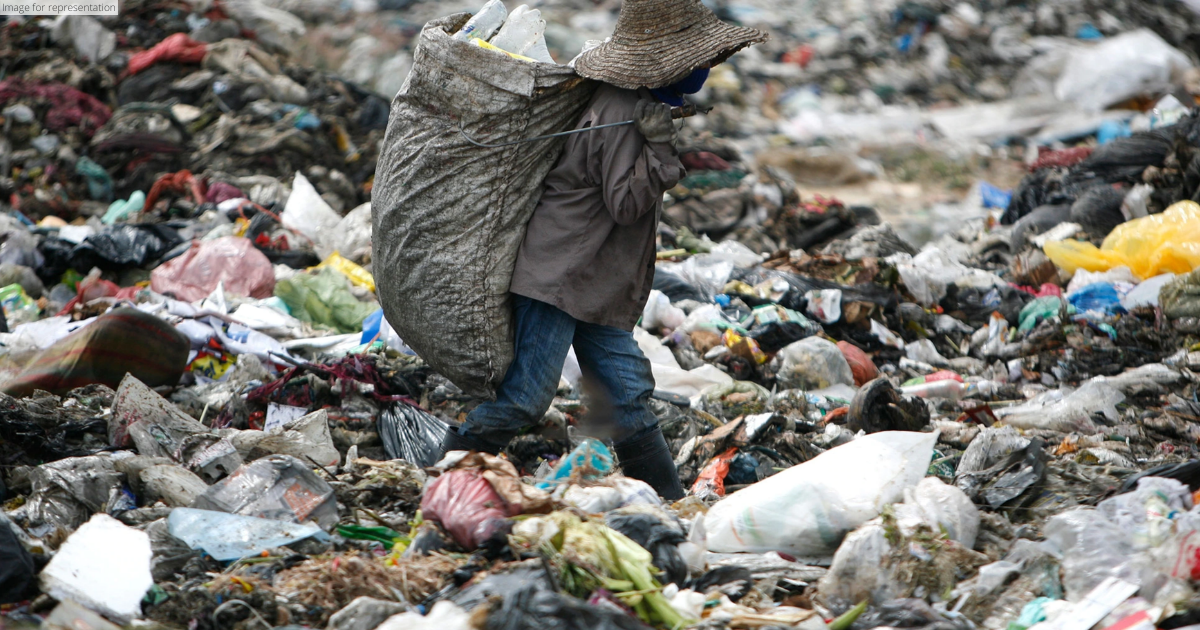 Vietnam to ban plastic bags by 2030